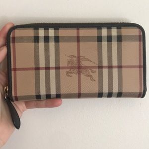 NEVER USED REAL Burberry wallet
